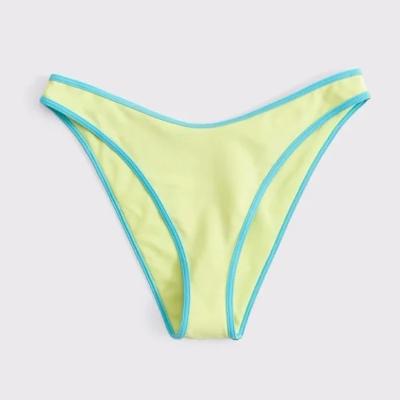 triangle cheeky bikini - Picture 10 of 10